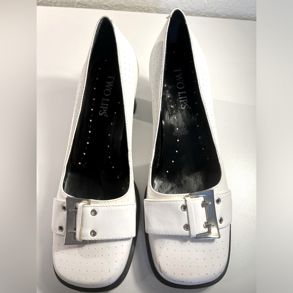 White mod style pumps